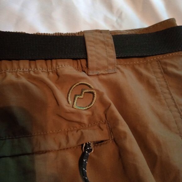 Men's Magellan Fish Gear Shorts. XL Water Repellent Tan Webbed Belt 6 Pockets - Picture 3 of 10